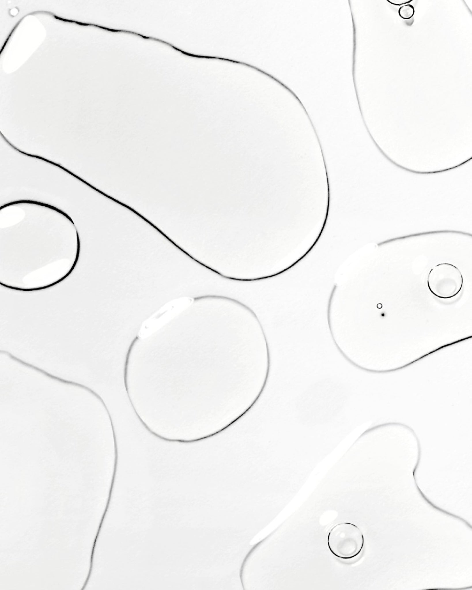 Texture close-up of MÁDARA Organic Skincare hyaluronic acid micellar water SM2041 50 �swatch demonstrates consistency and finish.