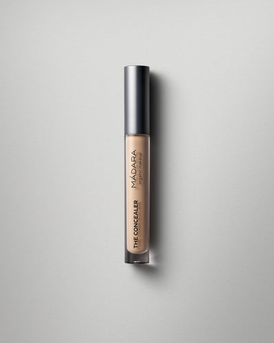 MÁDARA Organic Skincare concealer honey madara A6102 concealer product photo on plain background.